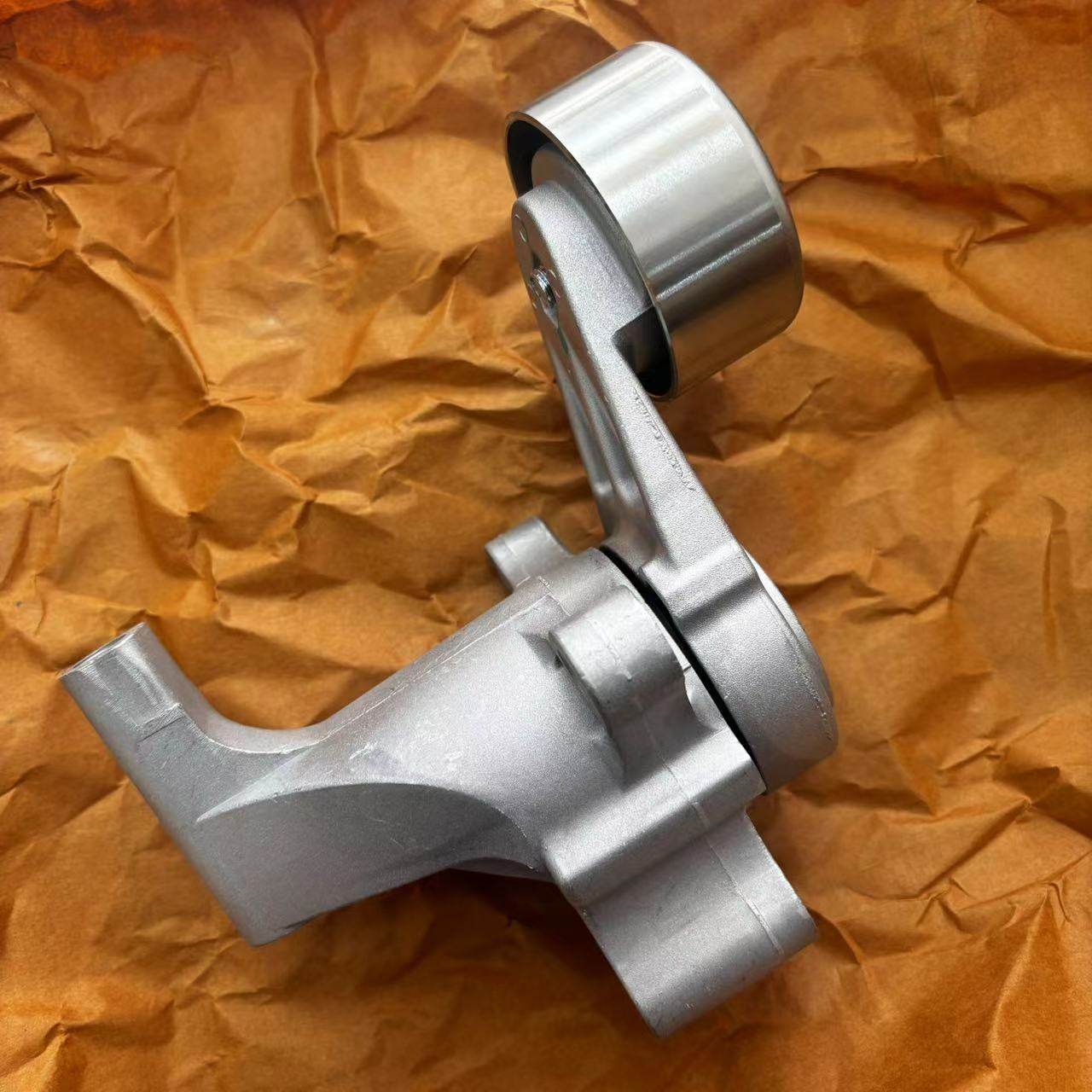 适丰田普拉多海拉克斯考斯特HIACE2TR皮带涨紧器助力泵空调涨紧轮