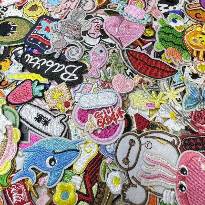 清仓处理9.9元随机18个衣服修补装饰布贴熨烫刺绣卡通徽章补丁贴