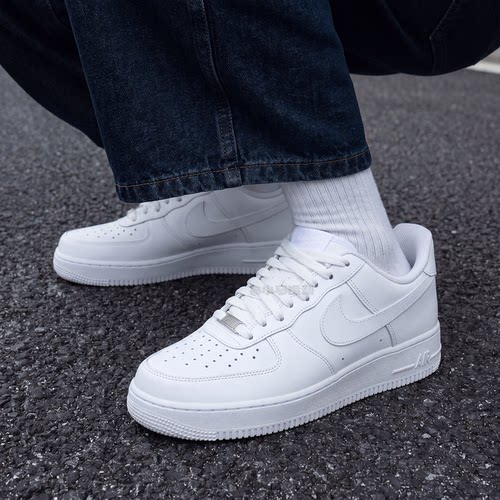耐克AF1白色经典低帮板鞋
