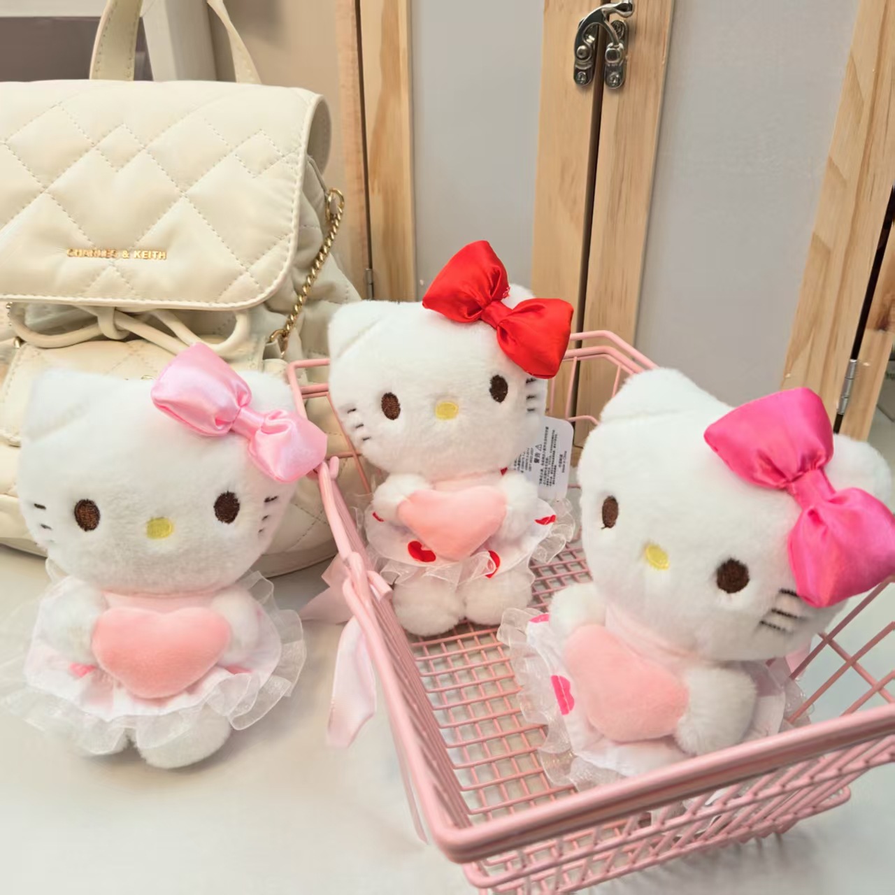 卡通创意可爱Kitty猫毛绒公仔玩偶挂饰钥匙扣情侣包包娃娃小挂件