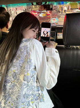 樊樊 重工蝴蝶印花刺绣标牛仔外套女春宽松显瘦时髦百搭上衣