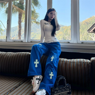 亮蓝色梵文十字架拼皮直筒休闲长裤 女春夏多巴胺洋气设计感牛仔蓝