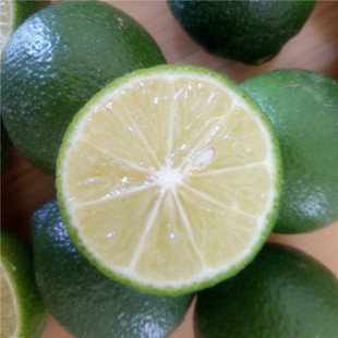 云南德宏傣味小青柠檬新鲜现摘小个清香柠檬柠檬撒撇柠檬水食材