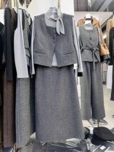 高级感三件套裙 半身裙时尚 2025秋欧韩连衣裙套装 女呢料马甲打底衫