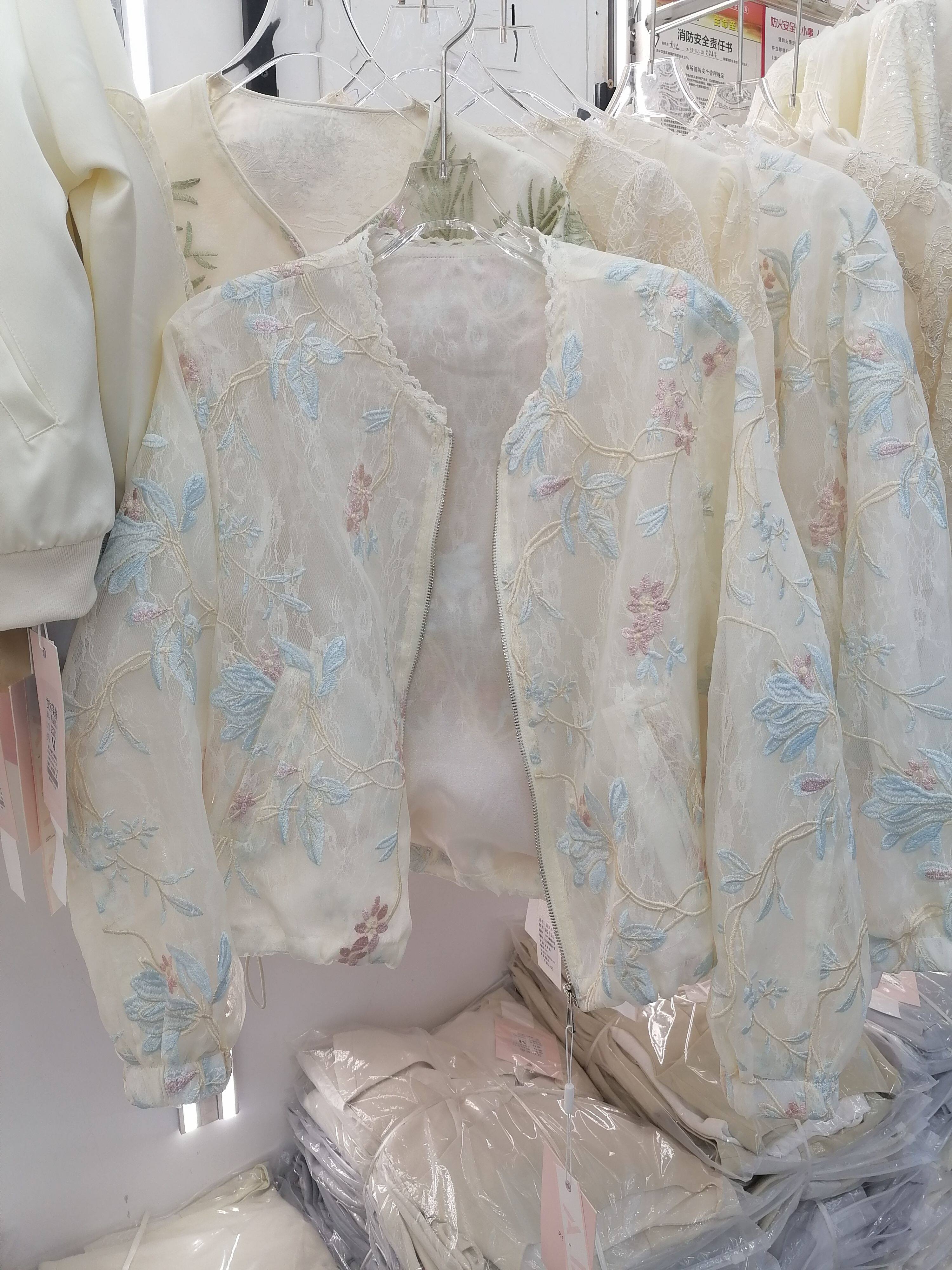 2025春季新款重工刺绣欧根纱蕾丝棒球服外套女拉链防晒上衣开衫潮