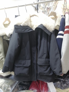 风大翻领羊羔毛加厚保暖冲锋衣外套女 工装 欧版 加绒派克服2024冬季