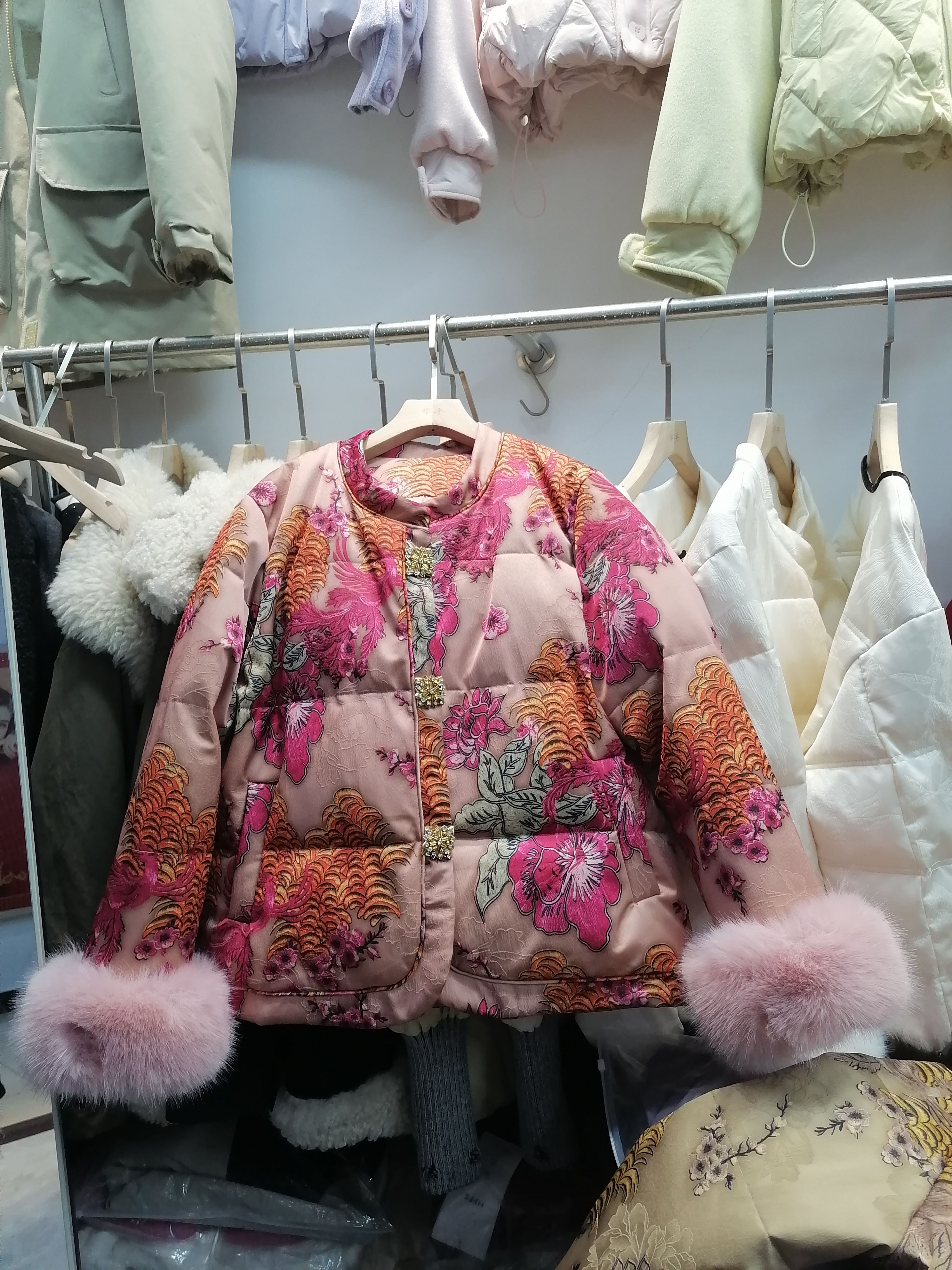 欧韩休闲羽绒服2025冬款新中式复古国风女装外套修身显瘦百搭上衣