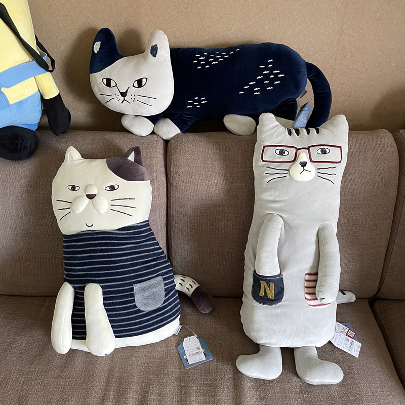出口日本秋冬刺绣眼镜波斯猫抱枕图片
