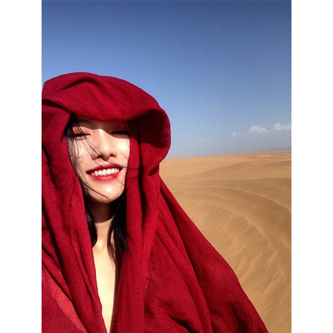 中卫旅游夏季丝巾围巾红色沙漠披肩宁夏草原防晒遮阳装饰围巾薄款