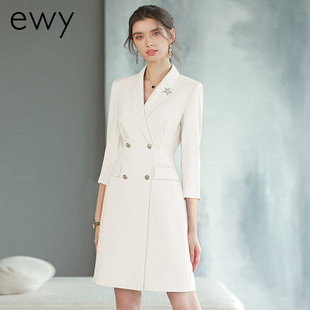 时尚白色连衣裙女2025夏秋新款通勤休闲七分袖西装裙商务经理上班