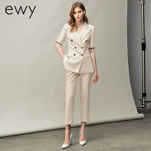 米白色短袖西装套裤夏季薄款