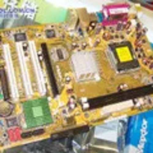 Commando 915P P5GPL-X 775针 915主板议价