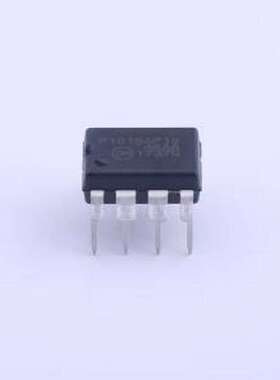 NCP1015AP100G AC-DC控制器和稳压器 NCP1015AP100G DIP-7