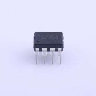 NCP1015AP100G AC-DC控制器和稳压器 NCP1015AP100G DIP-7