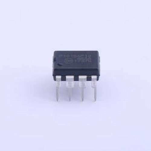 NCP1015AP100G AC-DC控制器和稳压器 NCP1015AP100G DIP-7