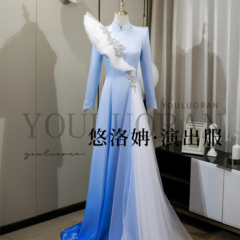 悠洛姌演出服新款蓝色渐变重工刺绣显瘦礼服舞台表演艺考独唱演出