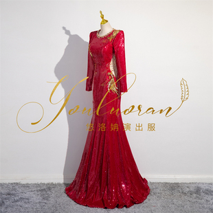 悠洛姌演出服新款红色央视主持人同款重工修身显瘦礼服舞台演讲