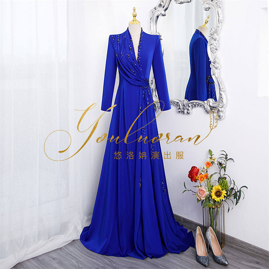 悠洛姌演出服新款宝蓝色长袖央视风主持人显瘦礼服舞台表演修身
