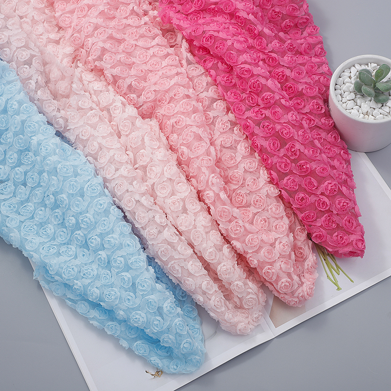 新款立体小玫瑰花刺绣布料舞台服装针织蕾丝婚庆演出服装面料