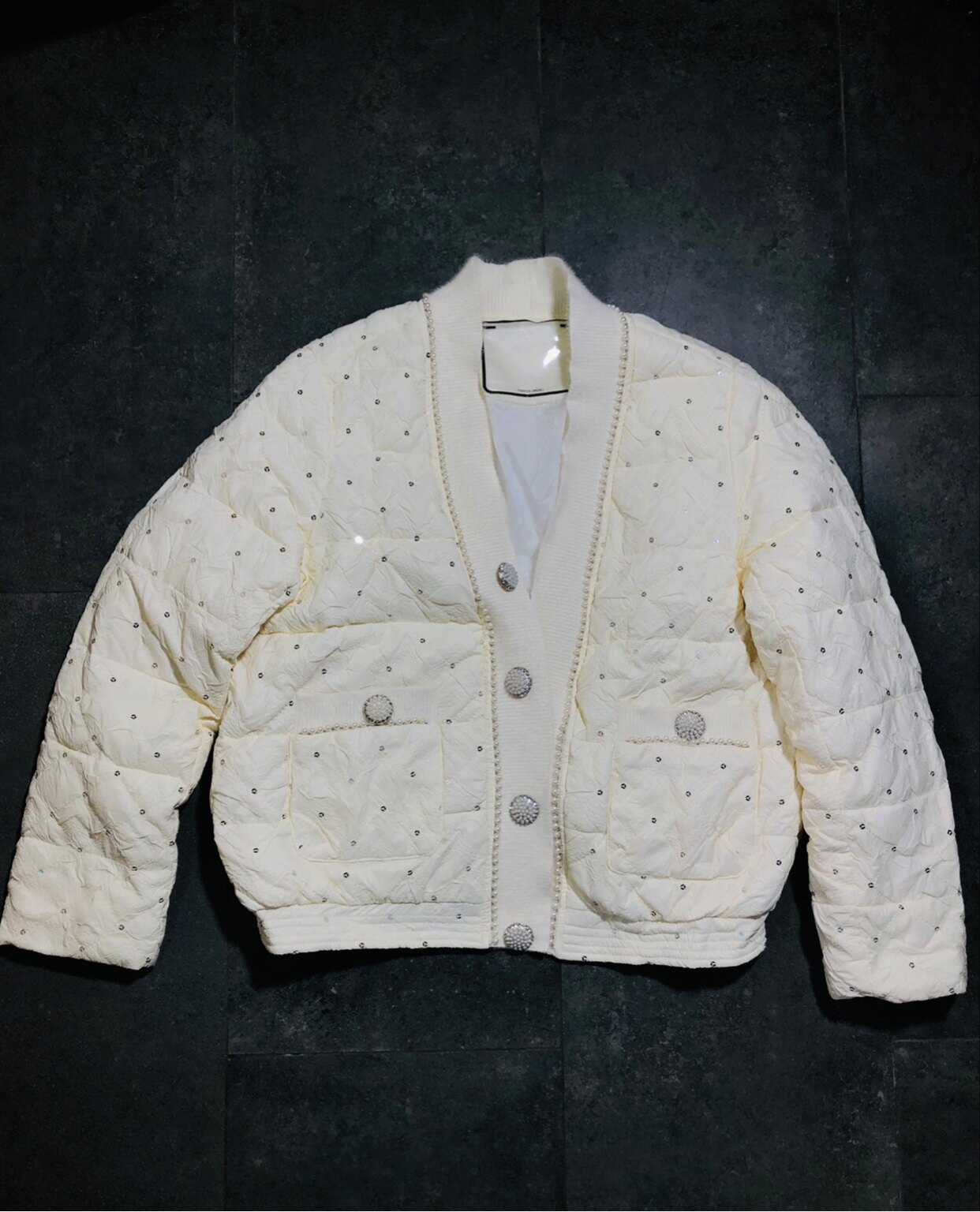 不退换/清库亏本处理羽绒衣薄款镶珠羽绒衣/收货退运/不退换微瑕