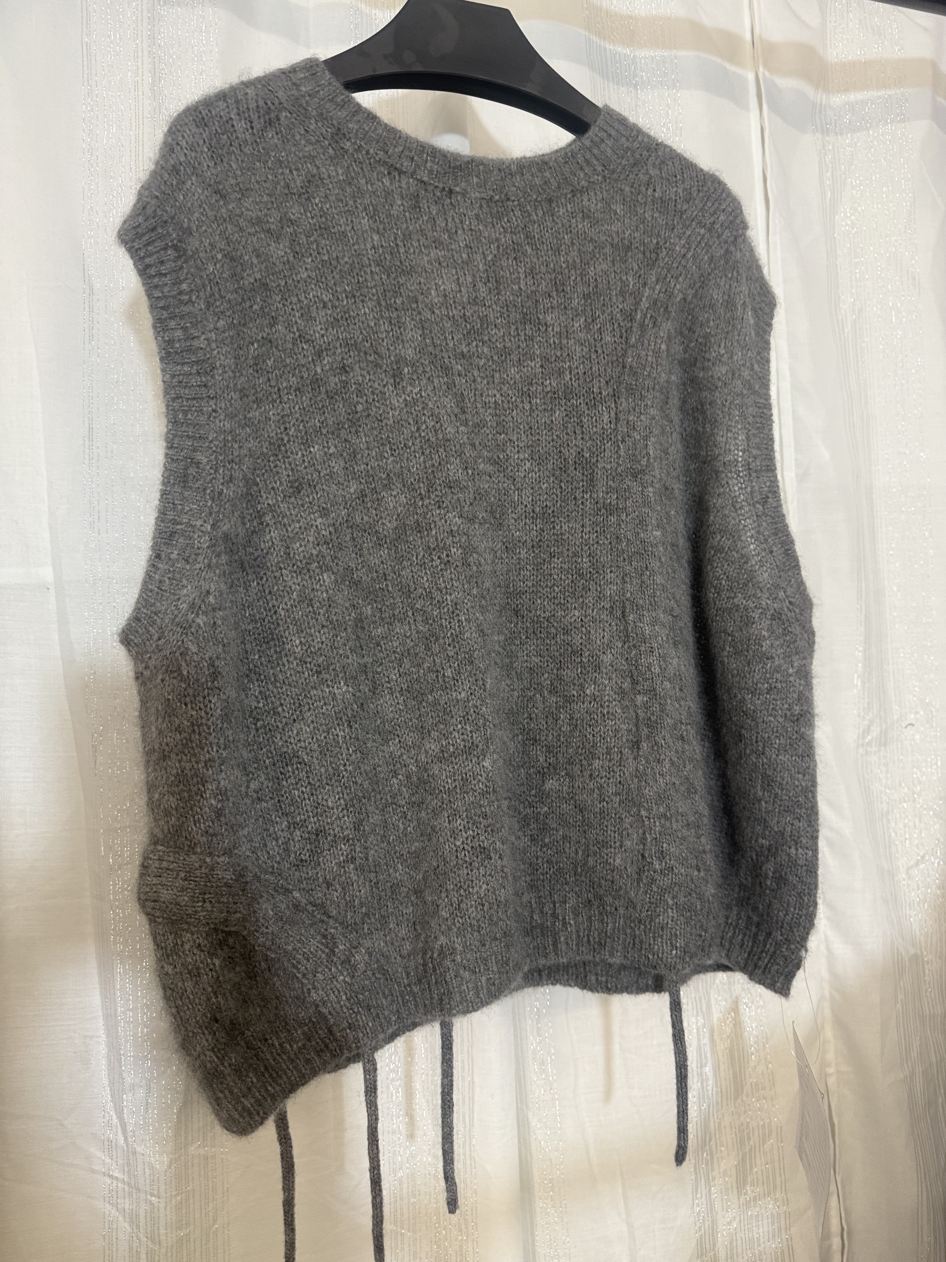 设计感百搭羊绒背心 直接拍付收货退运