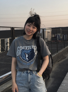 灰熊队美式复古篮球撞色字母熊头像印花浅灰色宽松纯棉短袖T恤女