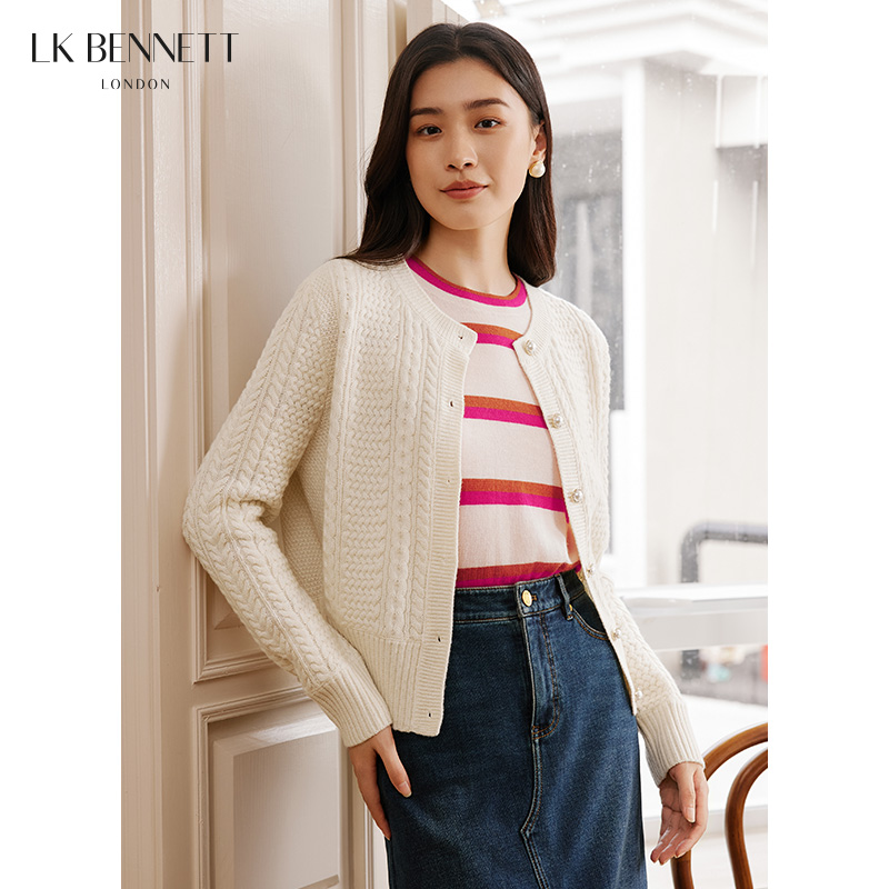 珍珠扣绵羊毛毛针织衫