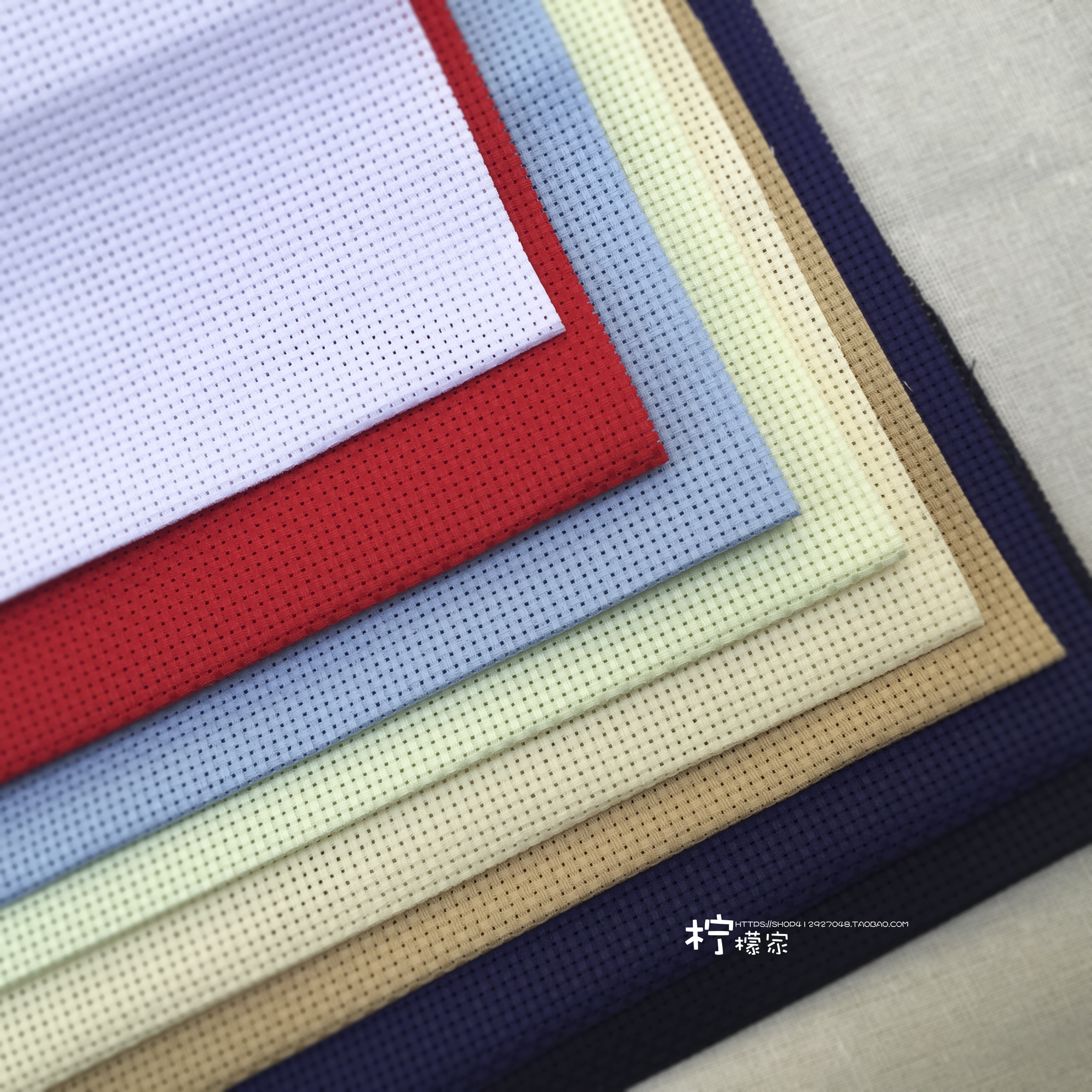 十字绣布11ct中格3股白红淡绿色