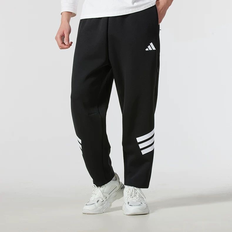 adidas 时尚舒适百搭宽松复古运动直筒休闲裤男款 JD4889