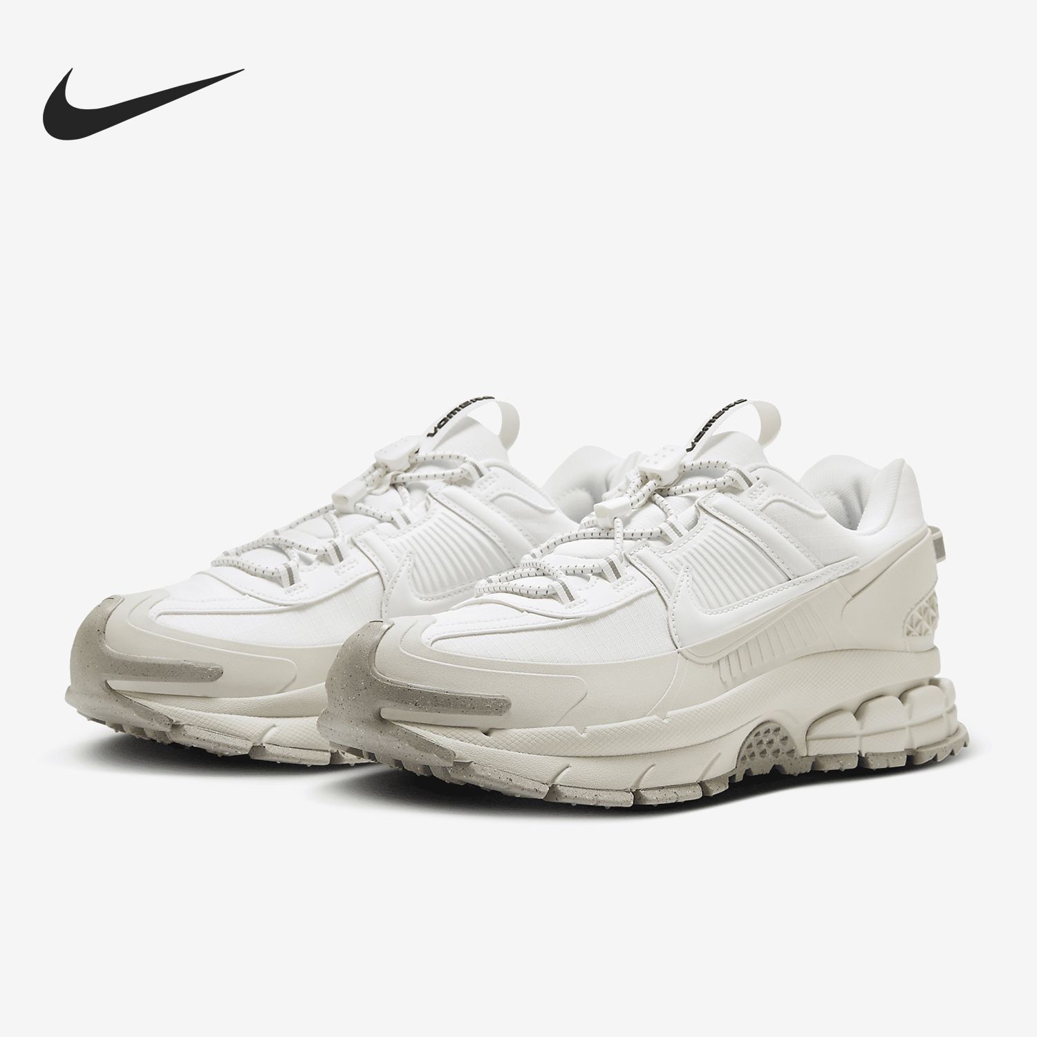 Nike ZOOM VOMERO ROAM 舒适低帮休闲跑步鞋男女同款 HV5951-100