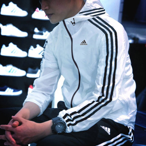 Adidas宽松阿迪达斯外套