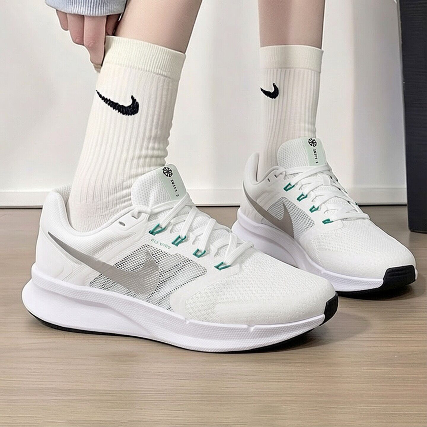 耐克NIKE官方正品女鞋2026春季新款飞线网面透气运动鞋缓震跑步鞋