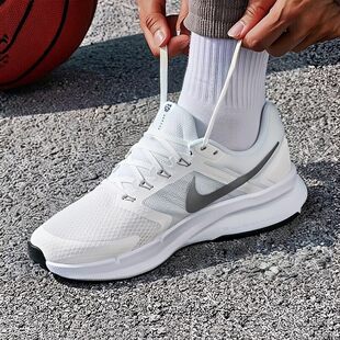 耐克男鞋NIKE RUN SWIFT 3轻便跑步鞋夏季新款白色飞线运动鞋