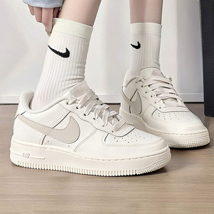 NIKE耐克正品女鞋运动休闲鞋大童鞋空军一号26夏季板鞋IR0270-101