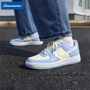 耐克板鞋女鞋2026夏季新款空军一号AIR FORCE 1浅蓝色低帮休闲鞋