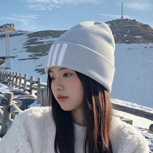 阿迪达斯女士运动帽2026秋季新款韩系灰色针织帽休闲男三条纹帽子