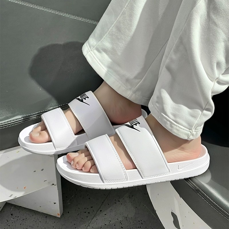 纯白简约/轻便舒适