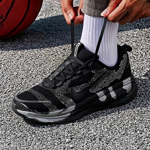 nike耐克男鞋黑迷彩迈柔Vomero 18缓震回弹透气跑步鞋IQ3925-001