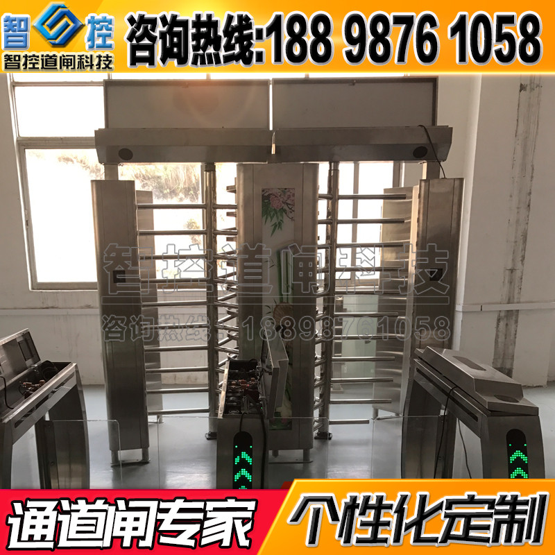 单位人员进出刷脸考勤十字闸 不停车场控制机/道闸