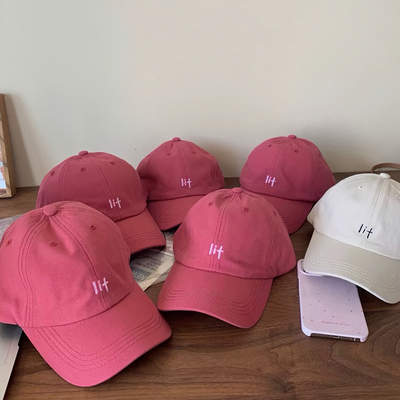 Carrier 超显白韩版树莓红棒球帽纯棉百搭遮阳字母刺绣情侣款帽子