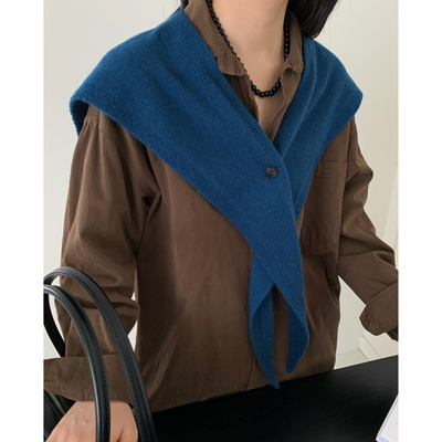 Carrier 轻奢100%羊毛wool纯色披肩针织叠穿纽扣尖角减龄女三角巾