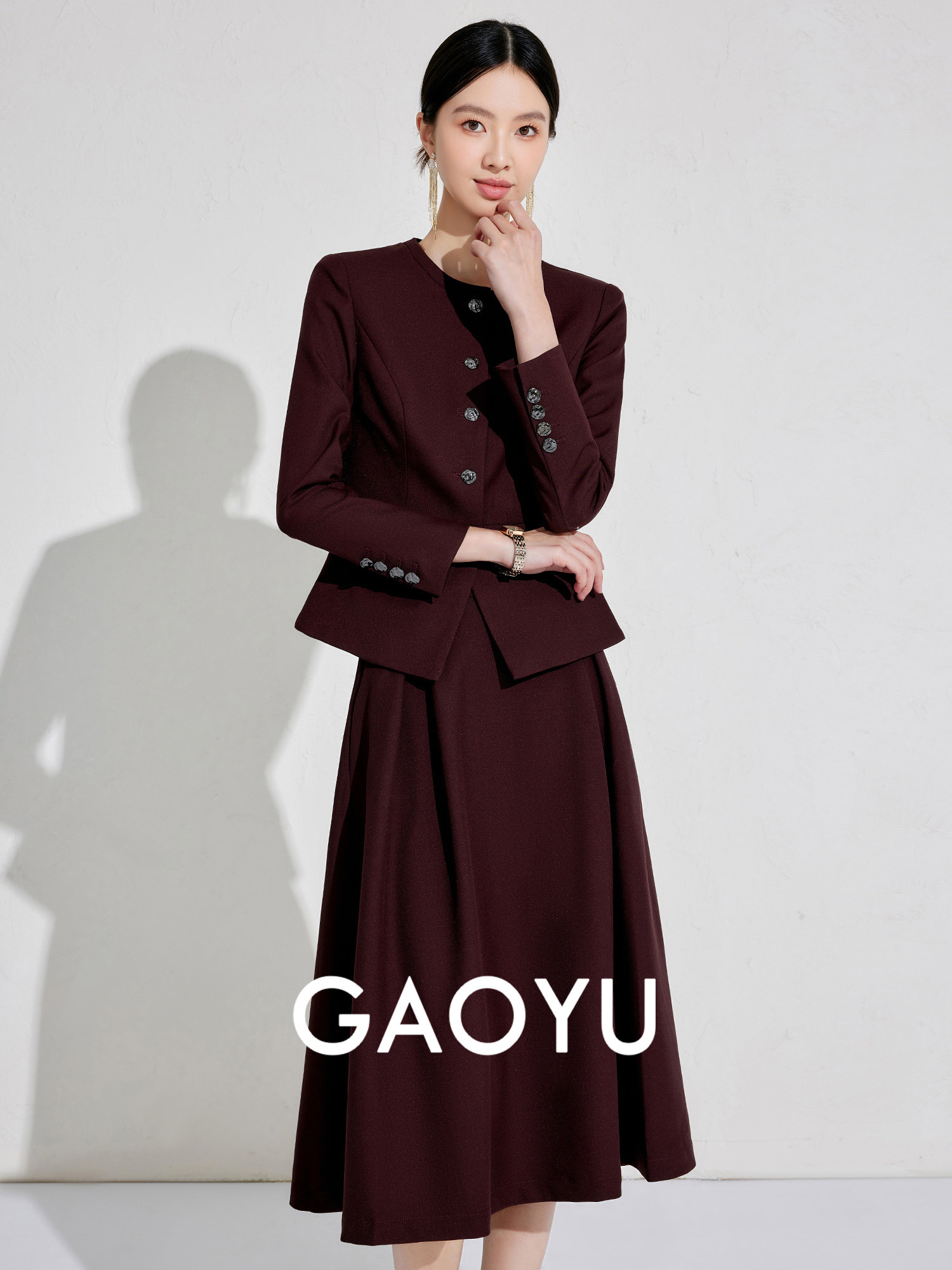 HIGH-LANGUAGE TEMPERAMENT PROFESSIONAL SKIRT SUIT ROUND NECK FASHION COMMUTING 2025 ELEGANT CAPABLE DILIGENT AND BUSINESS TWO-PIECE SUIT