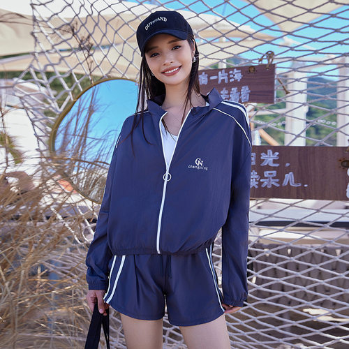 2026新款泳衣女分体三件套保守遮肚显瘦性感韩国ins风泡温泉泳装