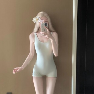 AYSTUDIO游泳馆专用连体高级感2026新款 保守竞速专业冲浪游泳衣女