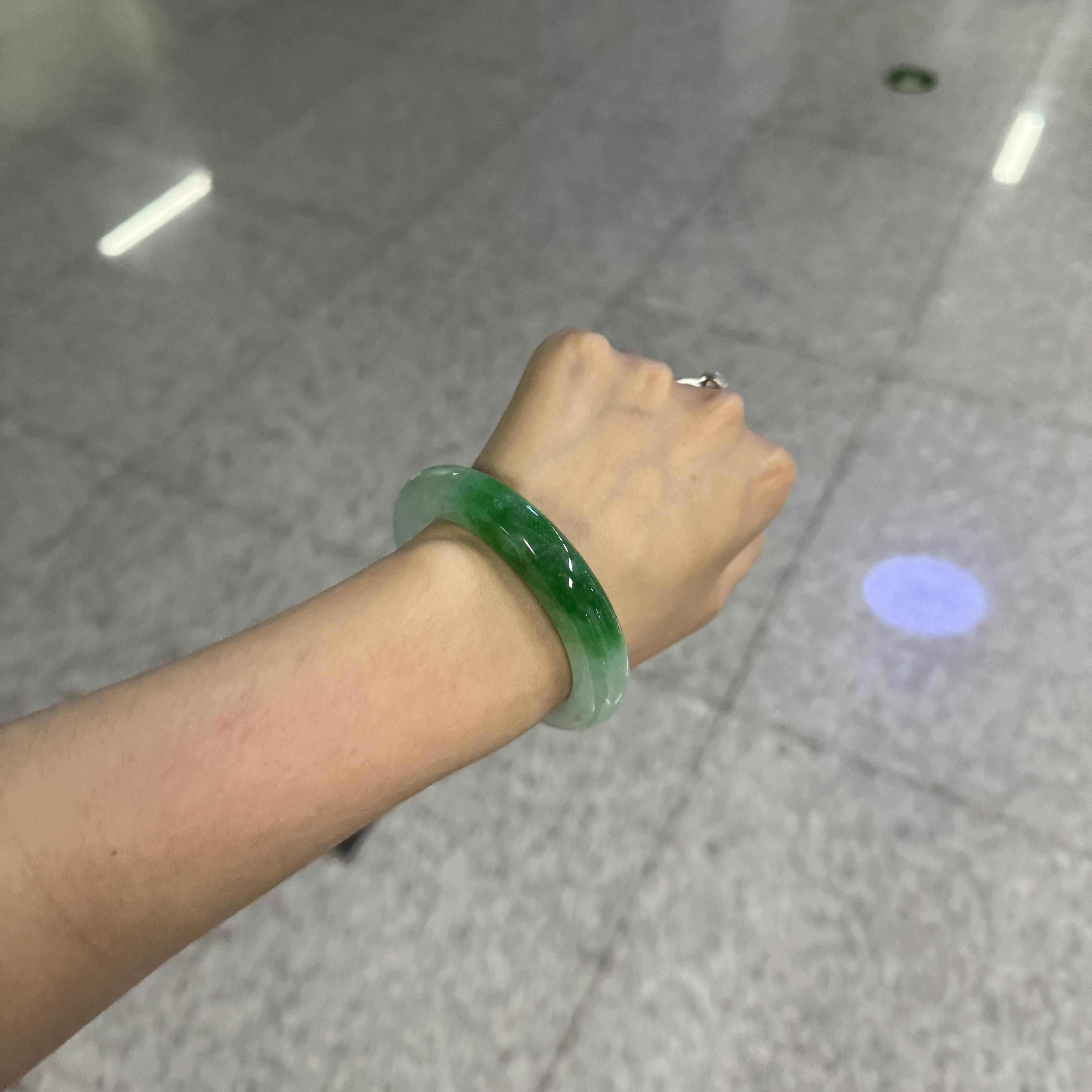 玉长情缅甸翡翠飘绿手镯阳绿冰种玉镯子冰透半山半水飘花女款送礼