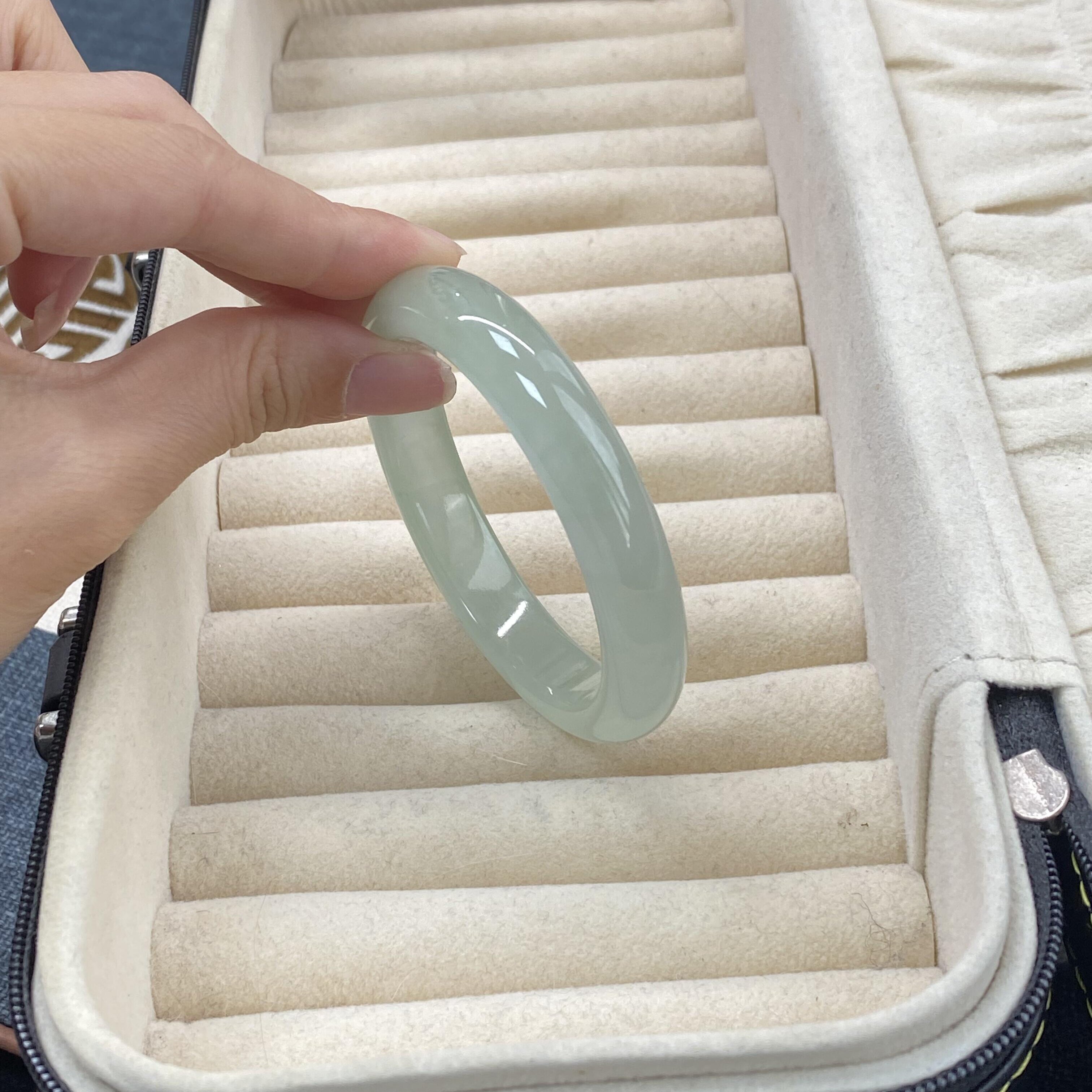 玉长情高端缅甸翡翠高冰种老坑浅青纯色手镯飘花冰种真玉镯子处理