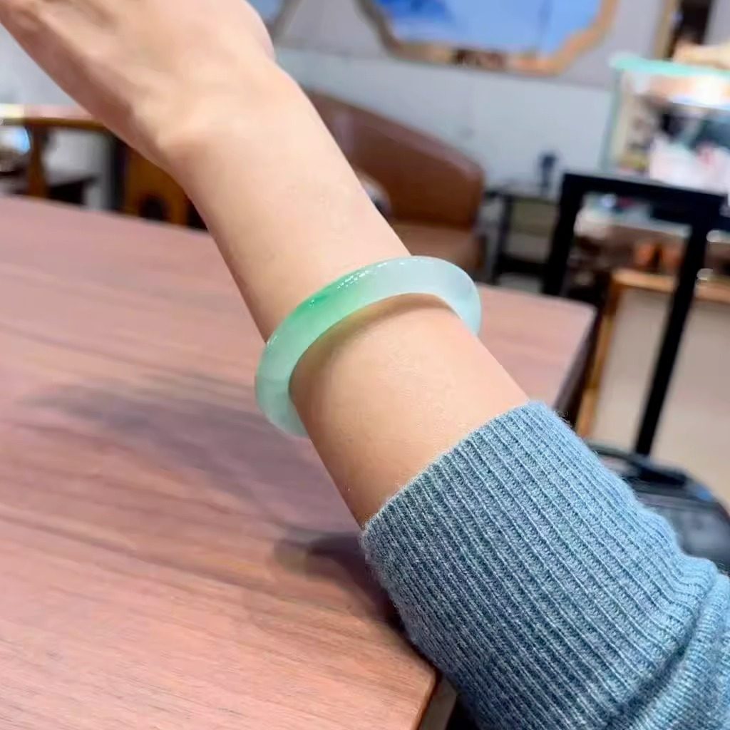 玉长情缅甸翡翠冰种飘花玉手镯子正品女款官方旗舰店高端玉石处理