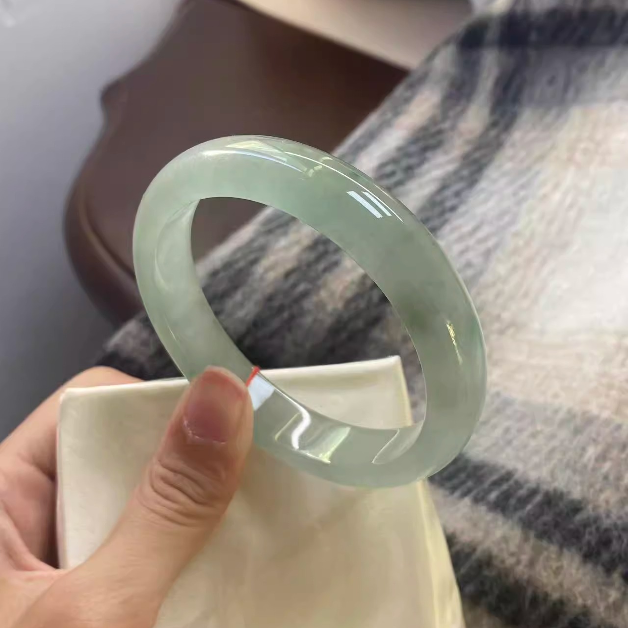 玉长情高端缅甸翡翠冰种油青飘花玉手镯子正品女款步离镯玉石处理