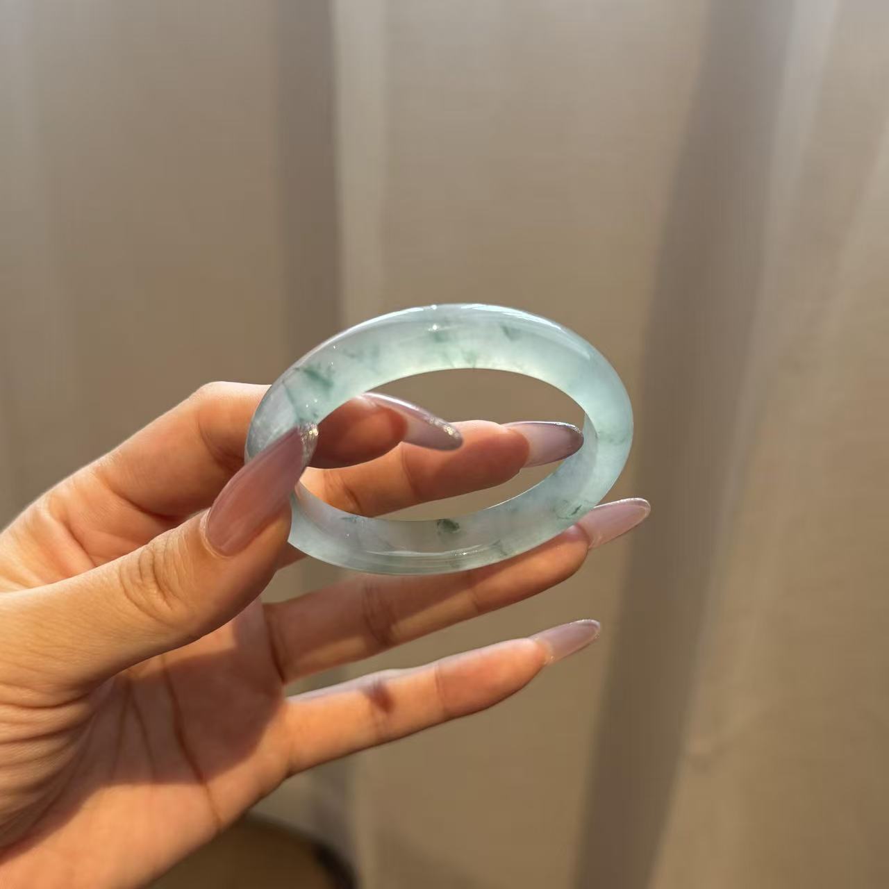 玉长情【泠玑漾彩】高冰种缅甸翡翠女款冰透飘花高端玉手镯子处理