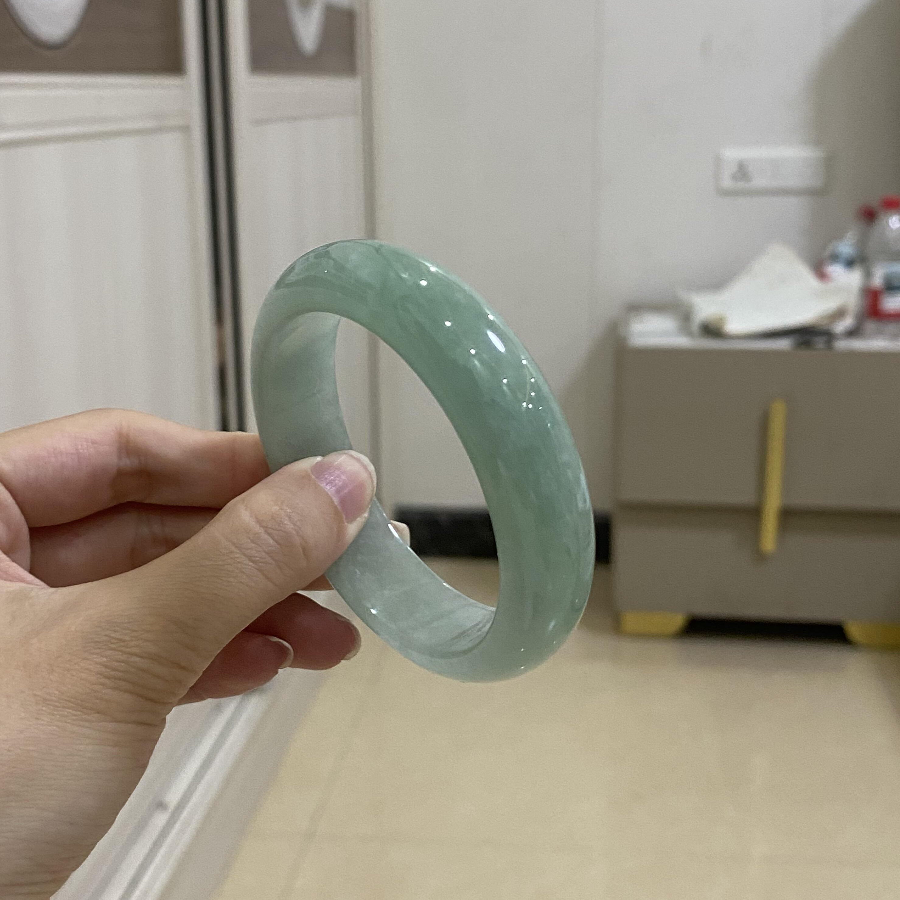 玉长情高端缅甸翡翠玉镯冰润油青糯冰种宽版正品玉手镯子女款处理